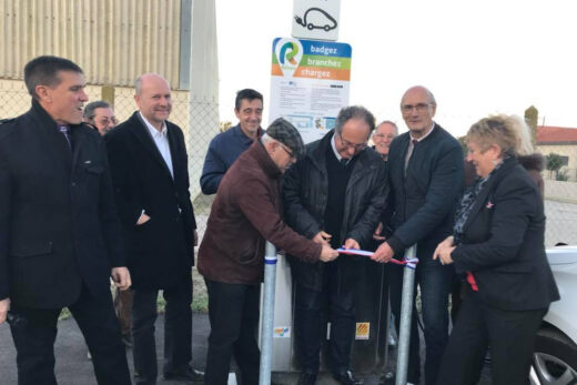 Une borne électrique pour voiture sur la commune